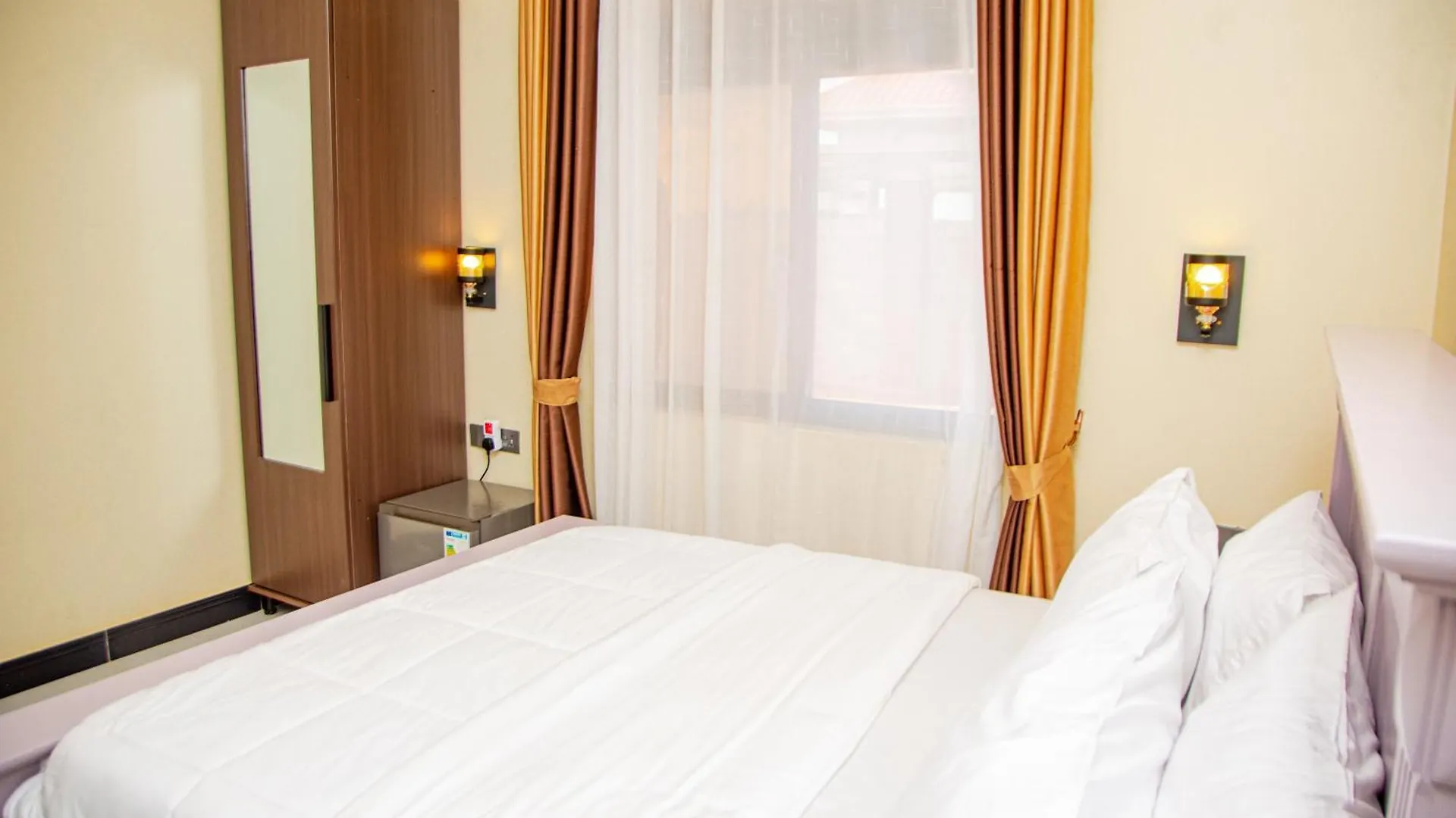 Blanket Suites Nakwero 0*,  Уганда