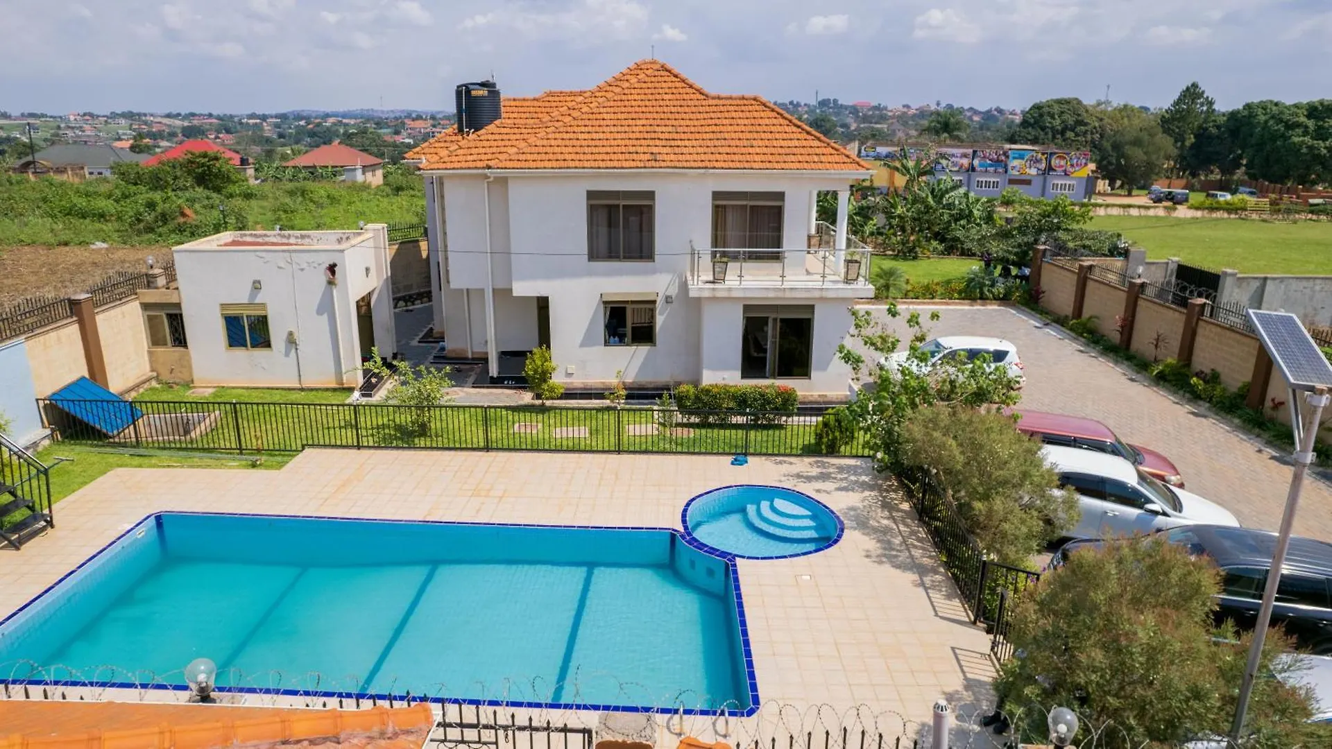 Blanket Suites Nakwero