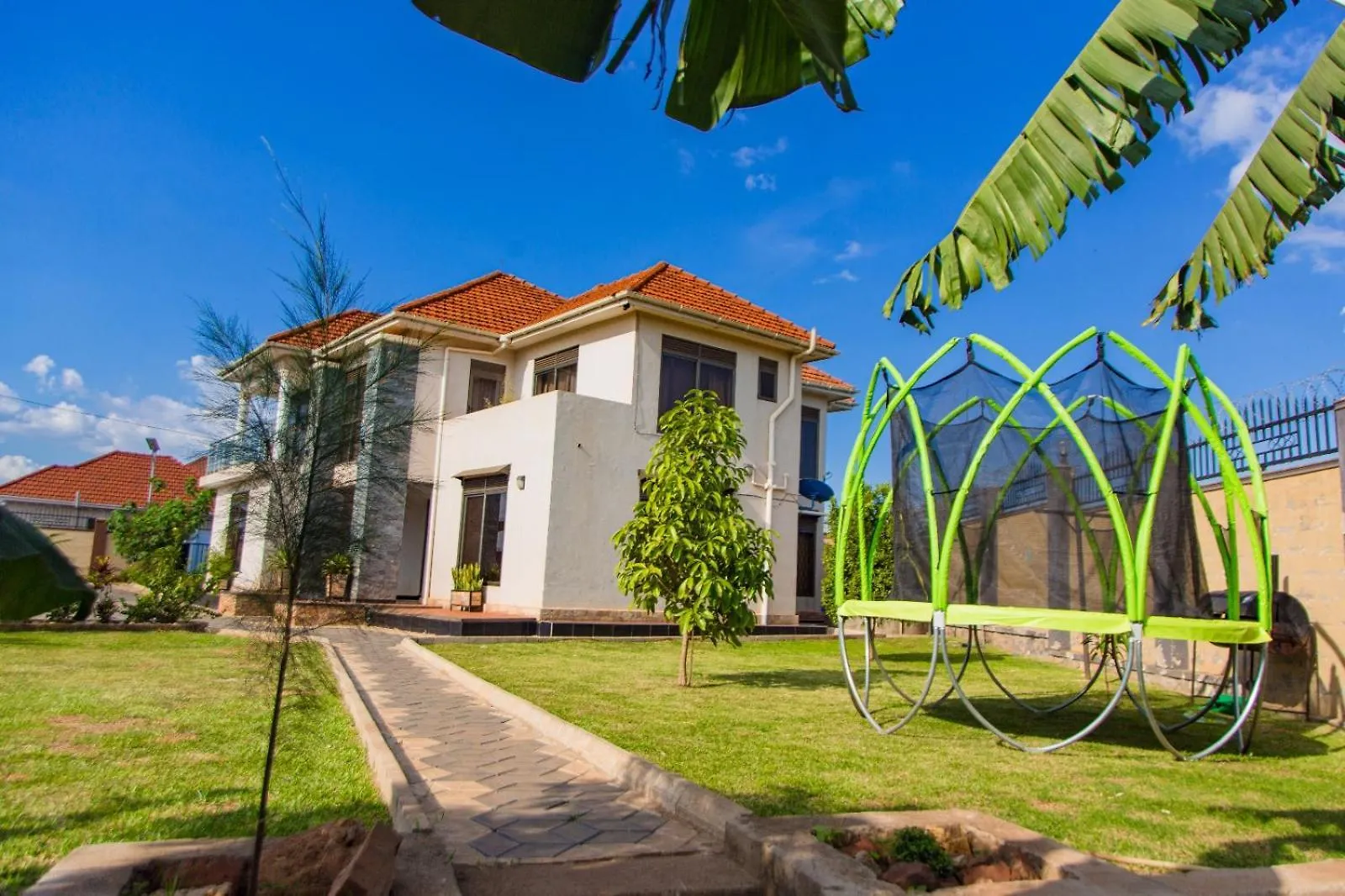 Bed & Breakfast Blanket Suites Nakwero